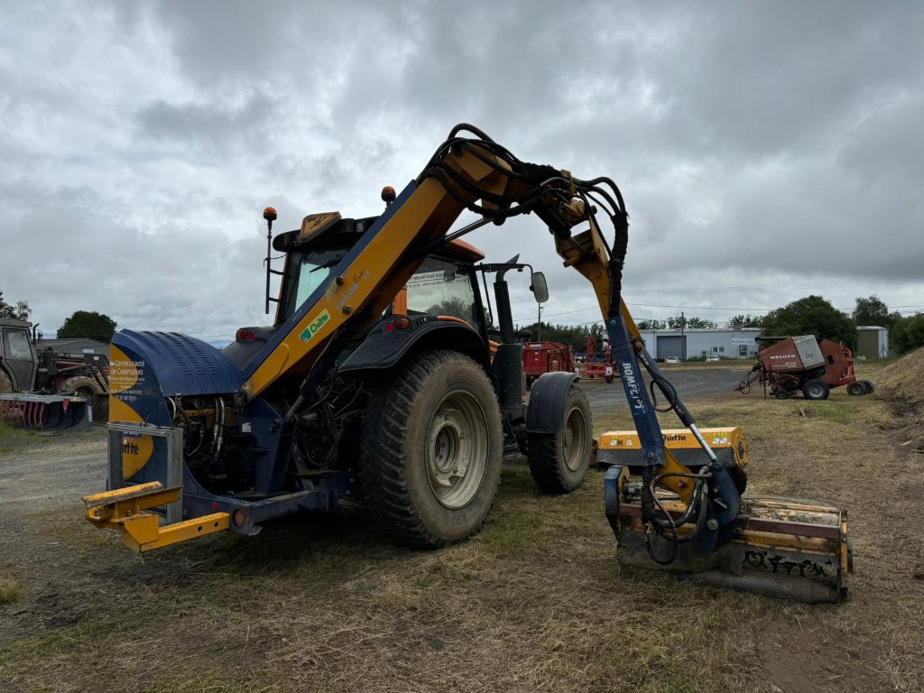 Traktor Türe ait Valtra N 103 HI.TECH . DESTOCKAGE, Gebrauchtmaschine içinde UZERCHE (resim 4)