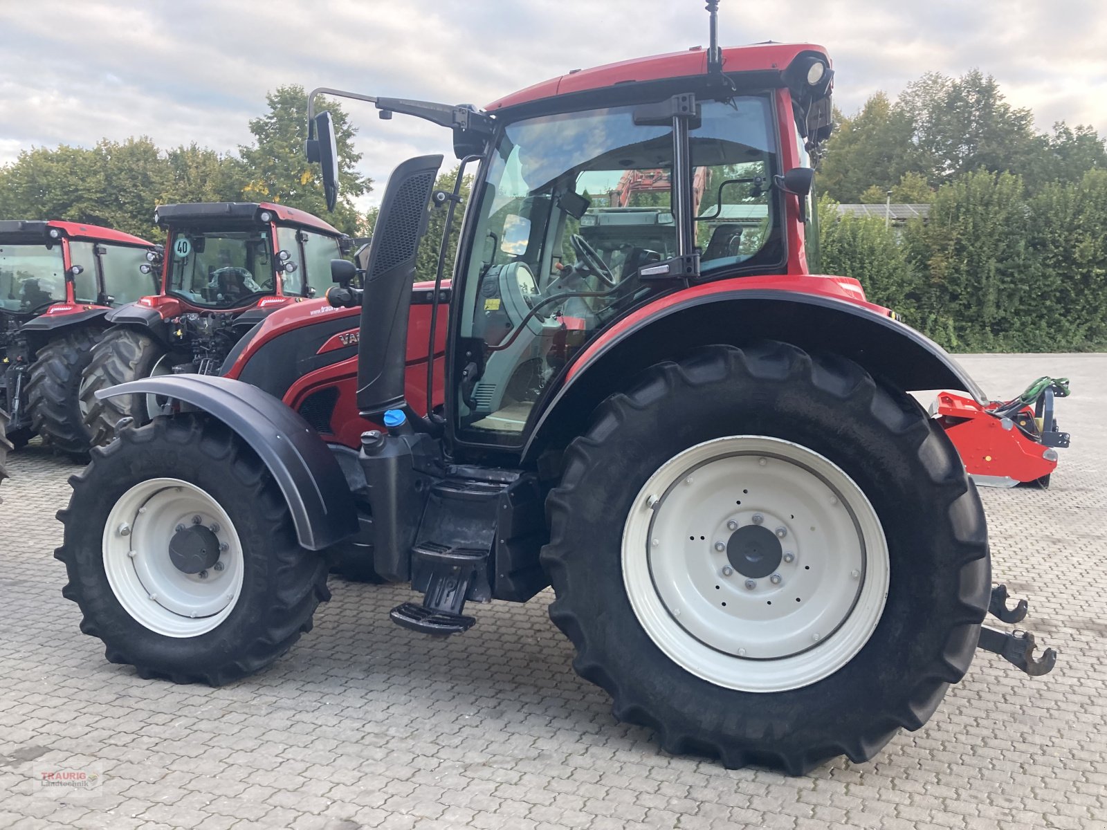 Traktor του τύπου Valtra N 104H5, Gebrauchtmaschine σε Mainburg/Wambach (Φωτογραφία 5)