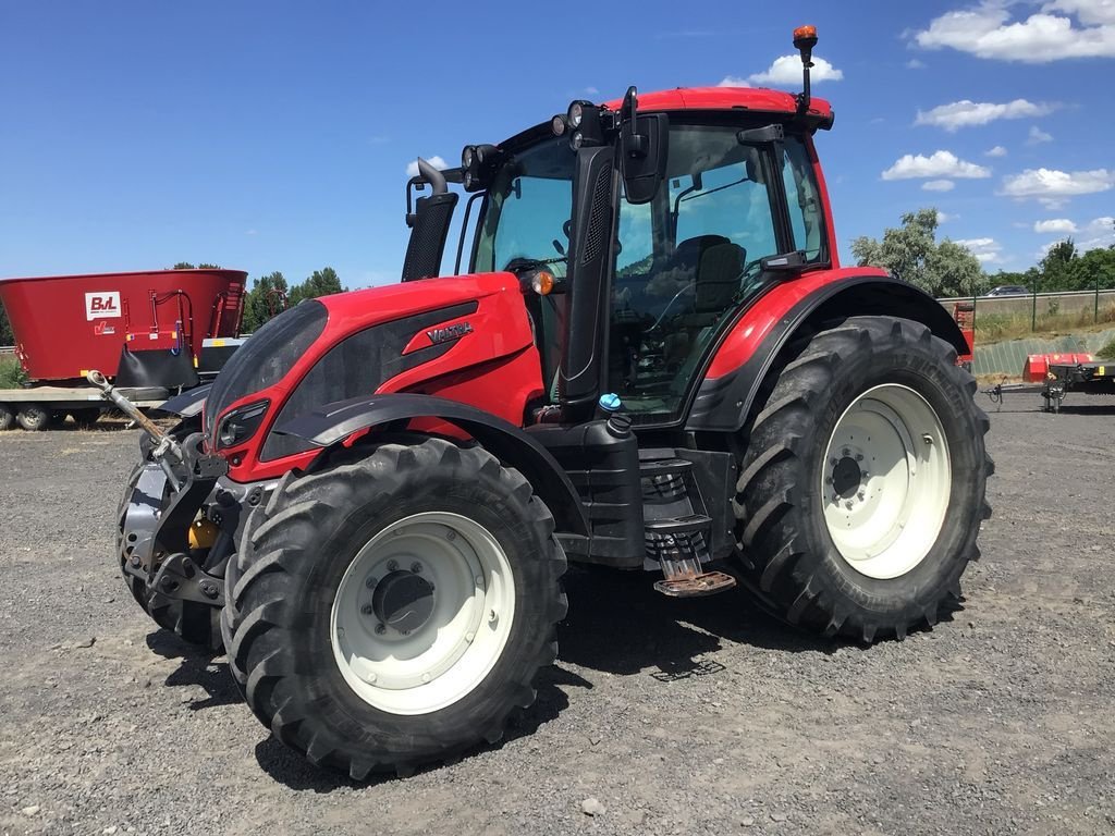 Traktor typu Valtra N 114 H5, Gebrauchtmaschine w JOZE (Zdjęcie 2)