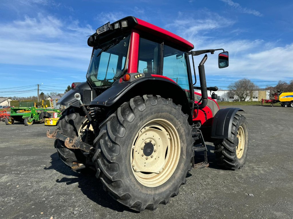 Traktor des Typs Valtra N 121 ADVANCE . DESTOCKAGE, Gebrauchtmaschine in UZERCHE (Bild 4)