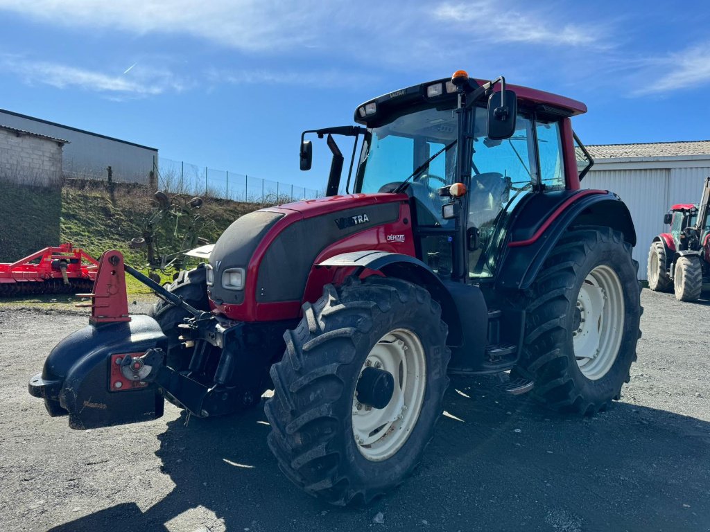 Traktor a típus Valtra N 121 ADVANCE . DESTOCKAGE, Gebrauchtmaschine ekkor: UZERCHE (Kép 2)