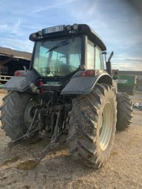 Traktor des Typs Valtra N 121, Gebrauchtmaschine in Savigny sur Braye (Bild 3)