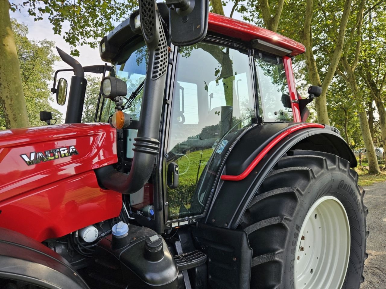 Traktor a típus Valtra N 123 H5, Gebrauchtmaschine ekkor: Bergen op Zoom (Kép 10)