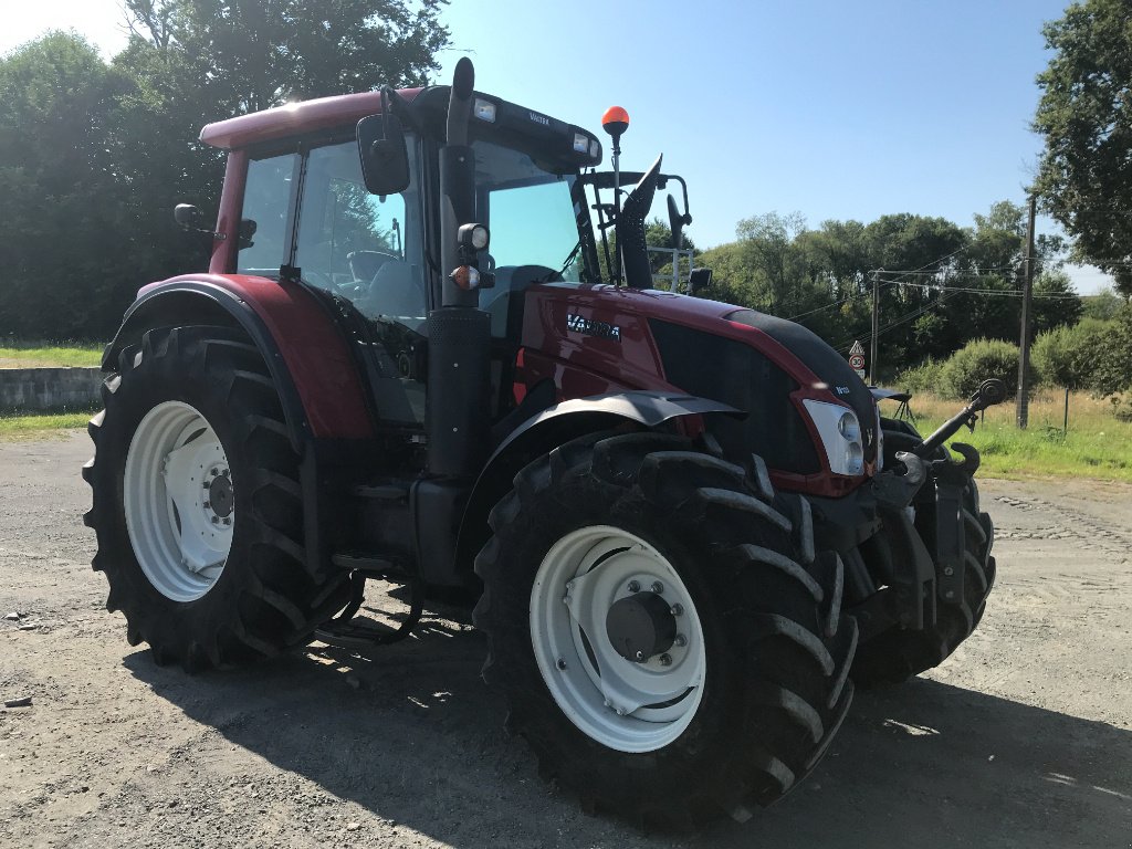 Traktor del tipo Valtra N 123 VERSU, Gebrauchtmaschine en UZERCHE (Imagen 2)