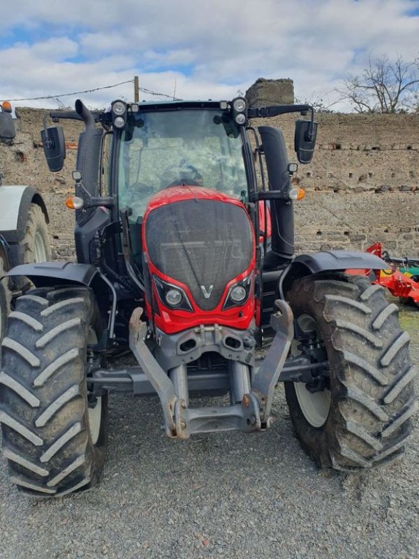 Traktor typu Valtra N 134 ACTIVE, Gebrauchtmaschine w JOZE (Zdjęcie 2)