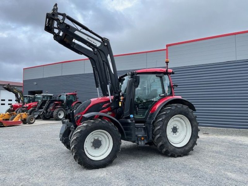 Traktor van het type Valtra N 134 ACTIVE, Gebrauchtmaschine in JOZE (Foto 1)