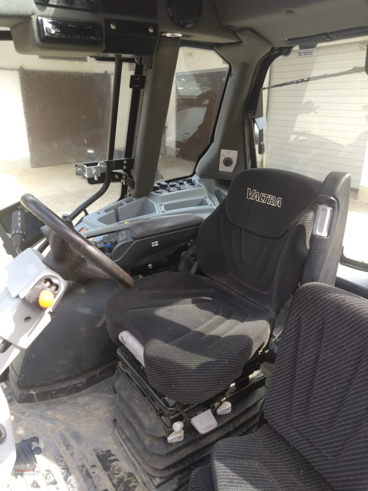 Traktor del tipo Valtra N 134 D Hopfen, Gebrauchtmaschine en Mainburg/Wambach (Imagen 4)