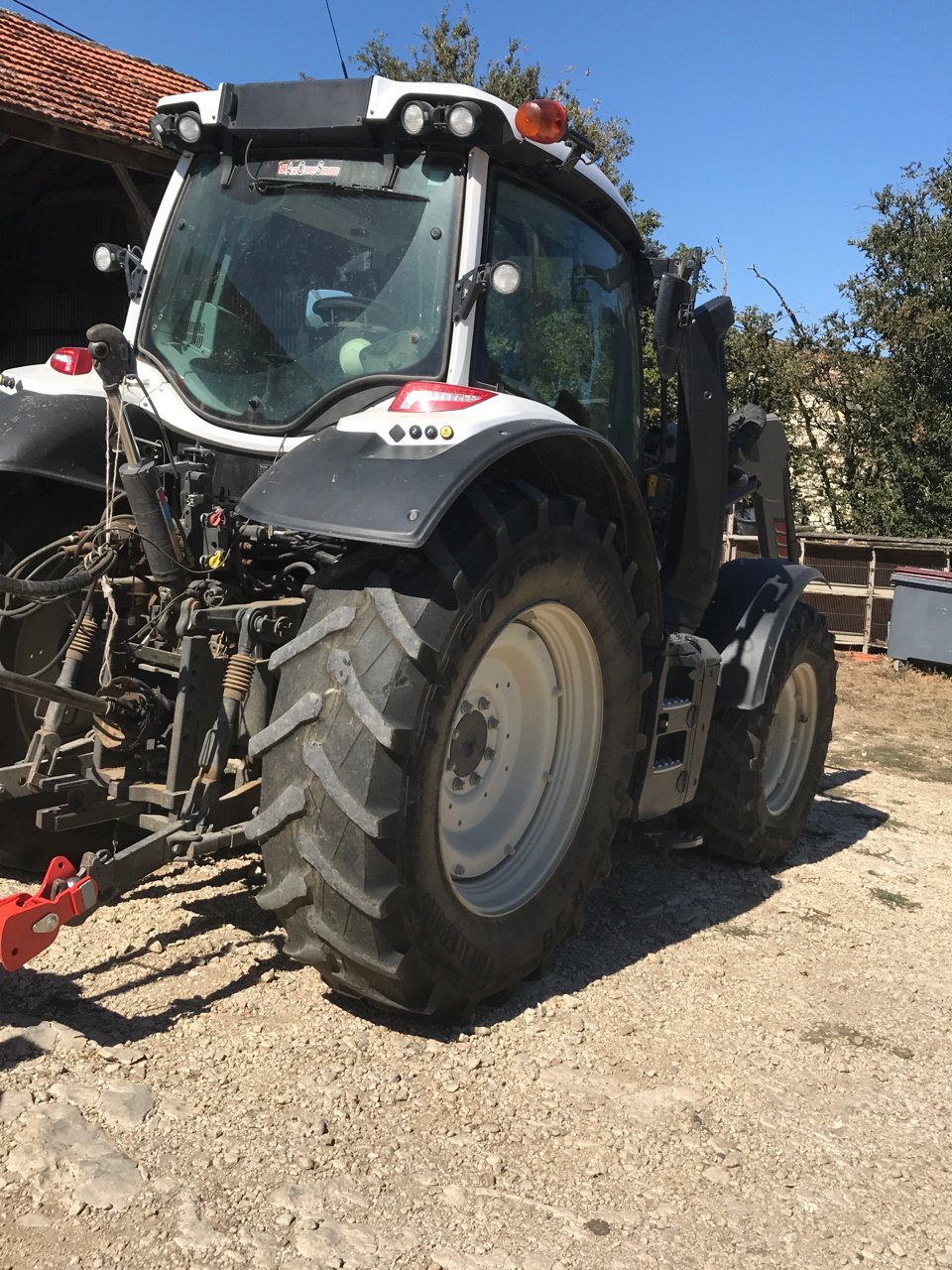 Traktor του τύπου Valtra N 134 H5, Gebrauchtmaschine σε MORLHON LE HAUT (Φωτογραφία 5)