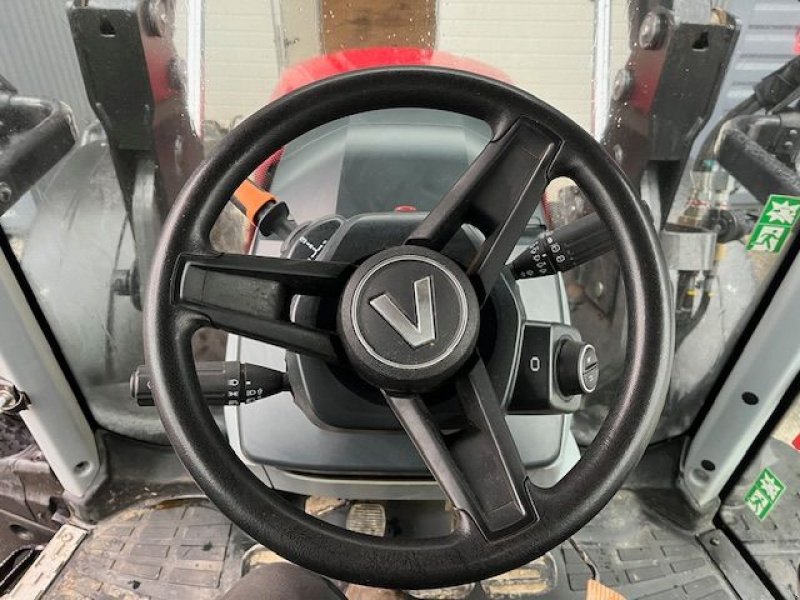 Traktor del tipo Valtra N 135 ACTIVE, Gebrauchtmaschine en JOZE (Imagen 11)