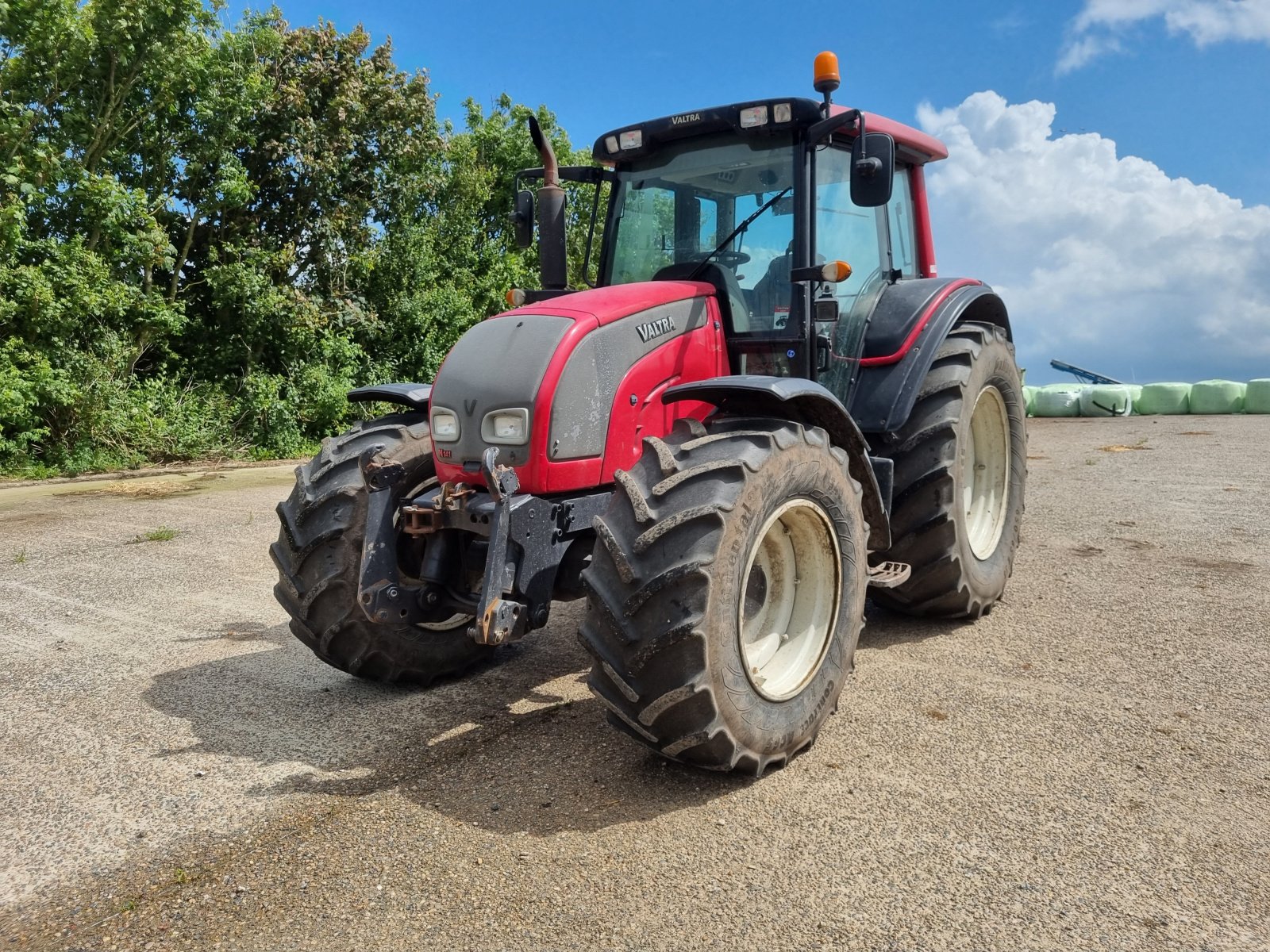 Traktor of the type Valtra N 141 ADVANCE, Gebrauchtmaschine in Thisted (Picture 1)