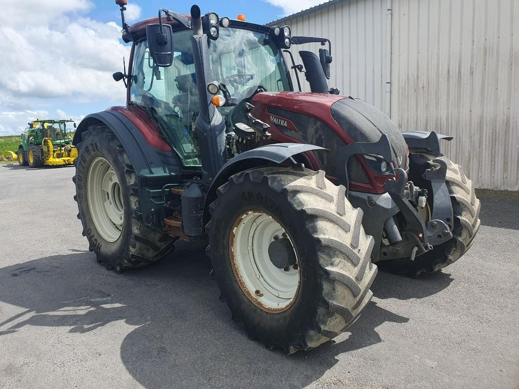 Traktor van het type Valtra N 154 DIRECT, Gebrauchtmaschine in DOMFRONT (Foto 1)