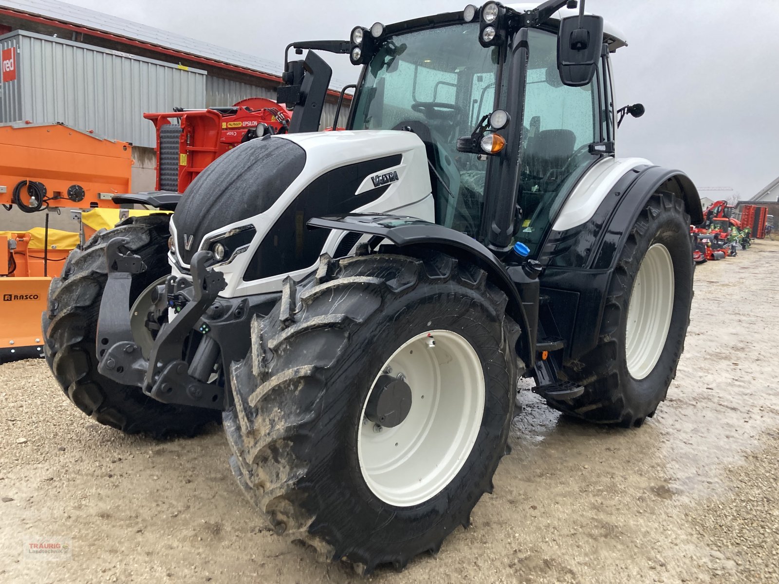 Traktor za tip Valtra N 155 A, Neumaschine u Mainburg/Wambach (Slika 1)