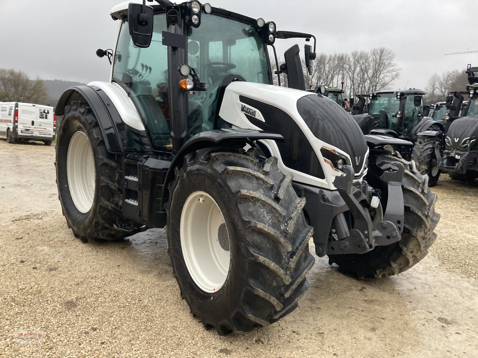 Traktor typu Valtra N 155 A, Neumaschine v Mainburg/Wambach (Obrázek 4)