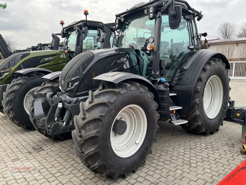 Traktor des Typs Valtra N 155 D Forst . m. Rüfa, Forstkabine, Gebrauchtmaschine in Mainburg/Wambach