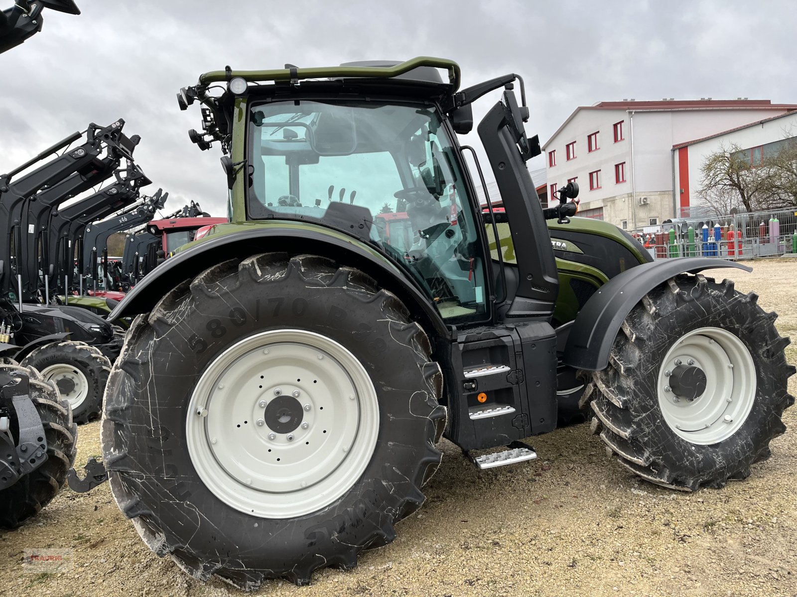 Traktor tipa Valtra N 155A Forst, Neumaschine u Mainburg/Wambach (Slika 1)