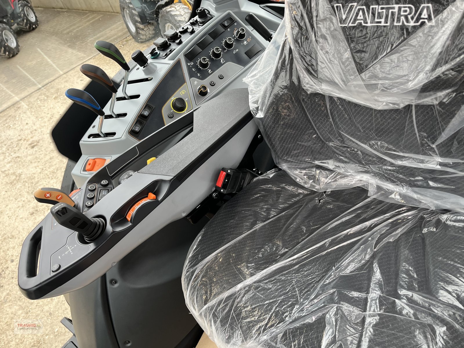 Traktor a típus Valtra N 155Aktiv, Neumaschine ekkor: Mainburg/Wambach (Kép 21)