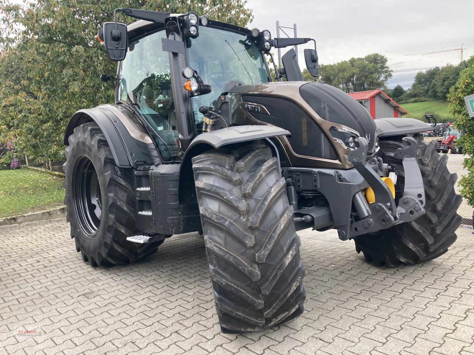 Traktor typu Valtra n 155D m. Vollausstattung, Neumaschine v Mainburg/Wambach (Obrázek 3)