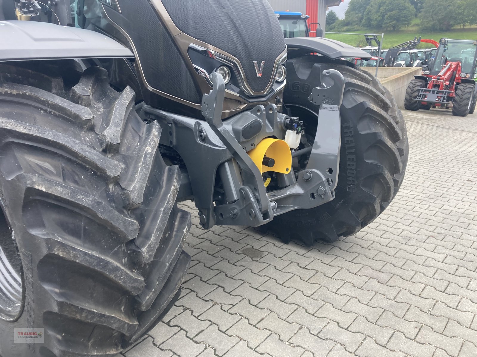 Traktor typu Valtra n 155D m. Vollausstattung, Neumaschine w Mainburg/Wambach (Zdjęcie 9)