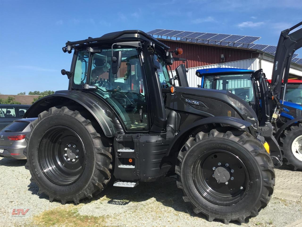 Traktor del tipo Valtra N 155e A SYW TW GL, Neumaschine en Eggenfelden (Imagen 1)