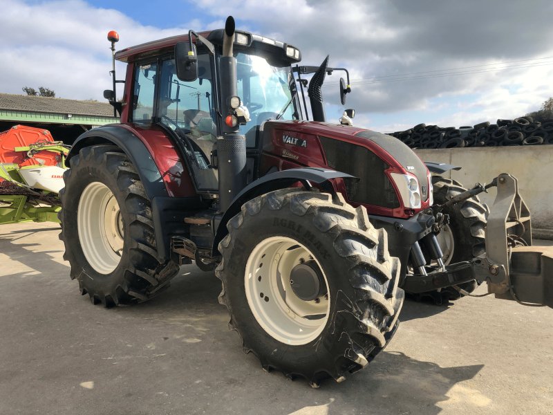 Traktor del tipo Valtra N 163, Gebrauchtmaschine en ST CLEMENT DE LA PLACE (Imagen 1)