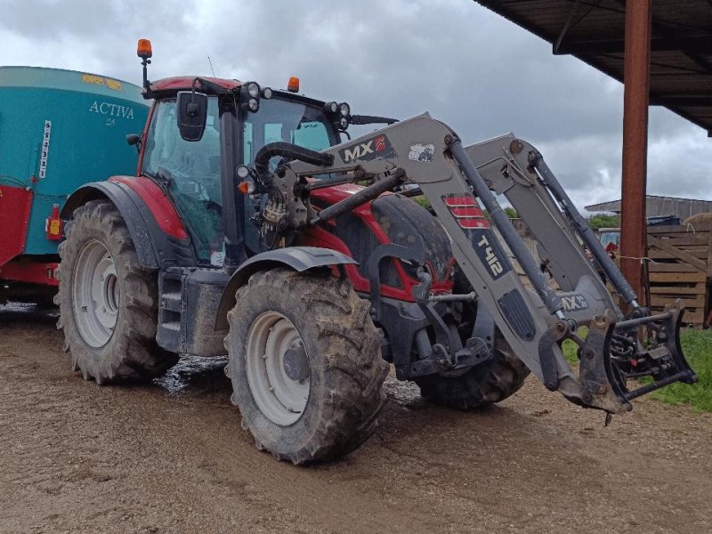 Traktor Türe ait Valtra n 174, Gebrauchtmaschine içinde CHAUVONCOURT (resim 1)