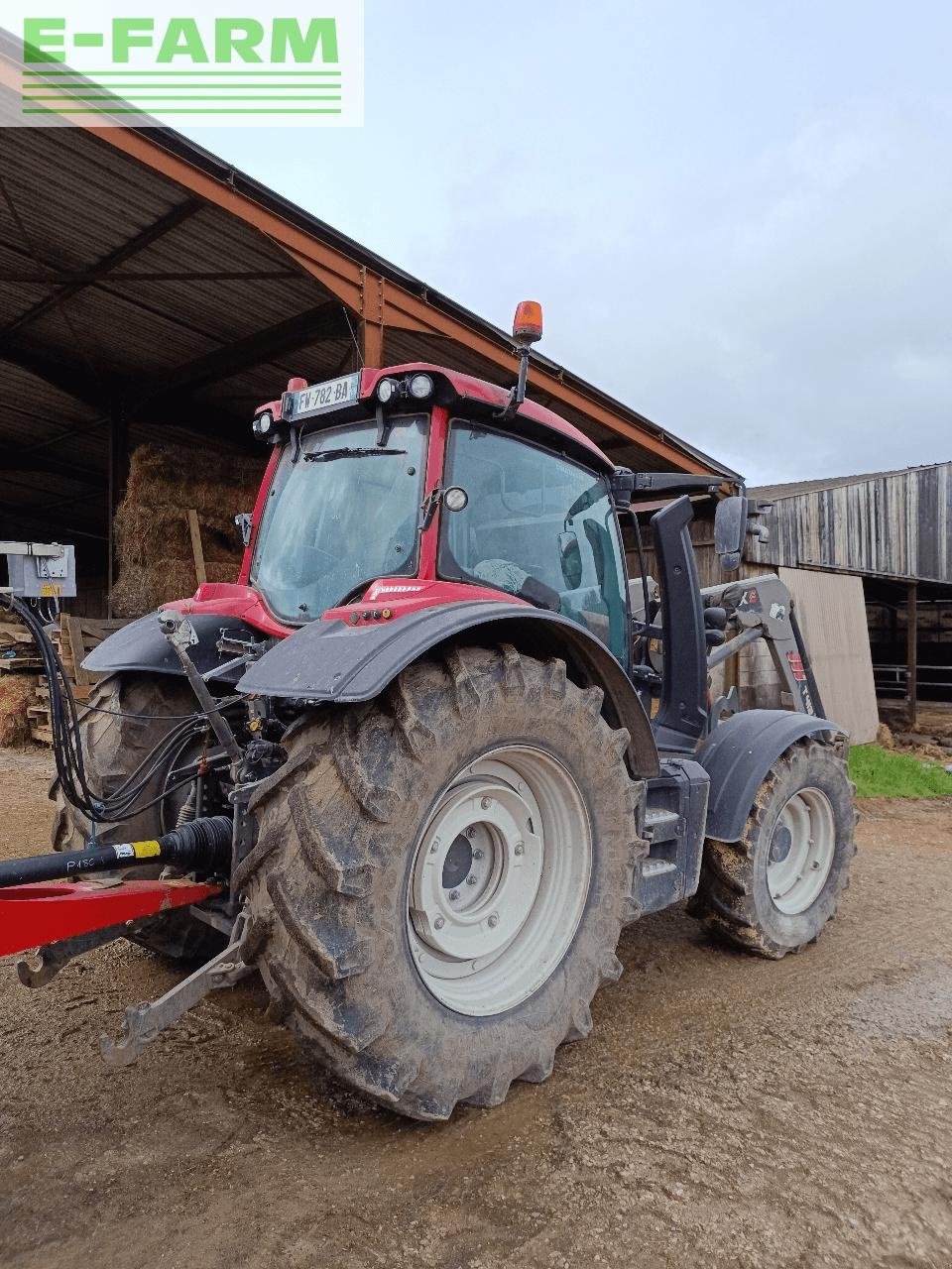 Traktor del tipo Valtra n 174, Gebrauchtmaschine en CHAUVONCOURT (Imagen 4)