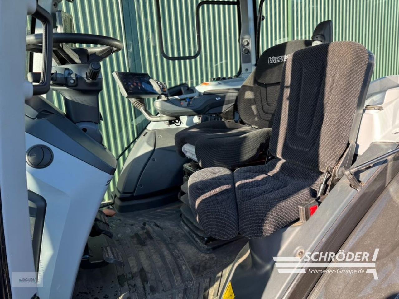 Traktor от тип Valtra N 175 D, Neumaschine в Lastrup (Снимка 24)