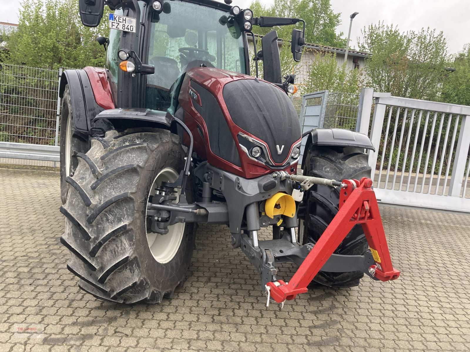 Traktor Türe ait Valtra N 175D  m. FKH+FZW, Gebrauchtmaschine içinde Mainburg/Wambach (resim 3)