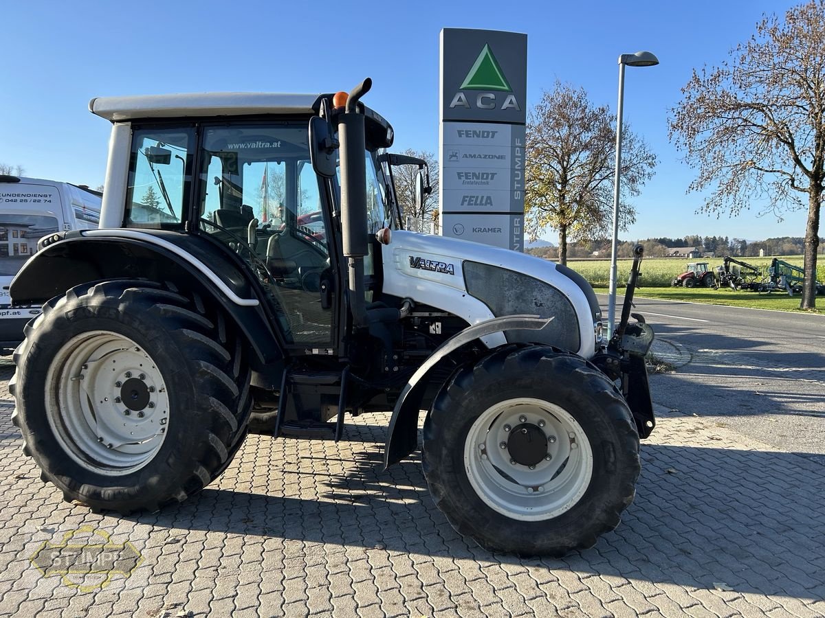 Traktor van het type Valtra N 92, Gebrauchtmaschine in Grafenstein (Foto 2)