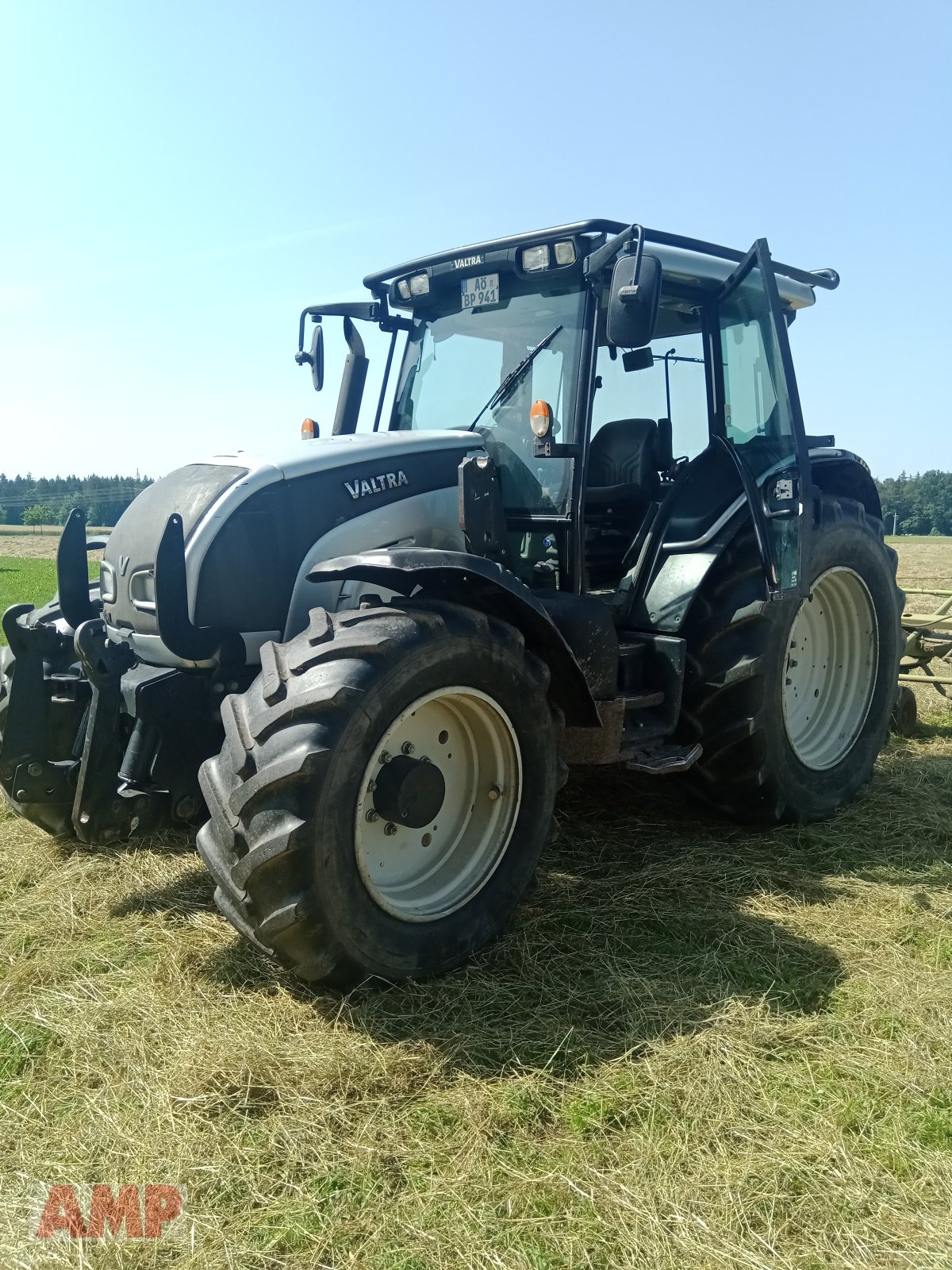 Traktor des Typs Valtra N101 HiTech, Gebrauchtmaschine in Teising (Bild 13)