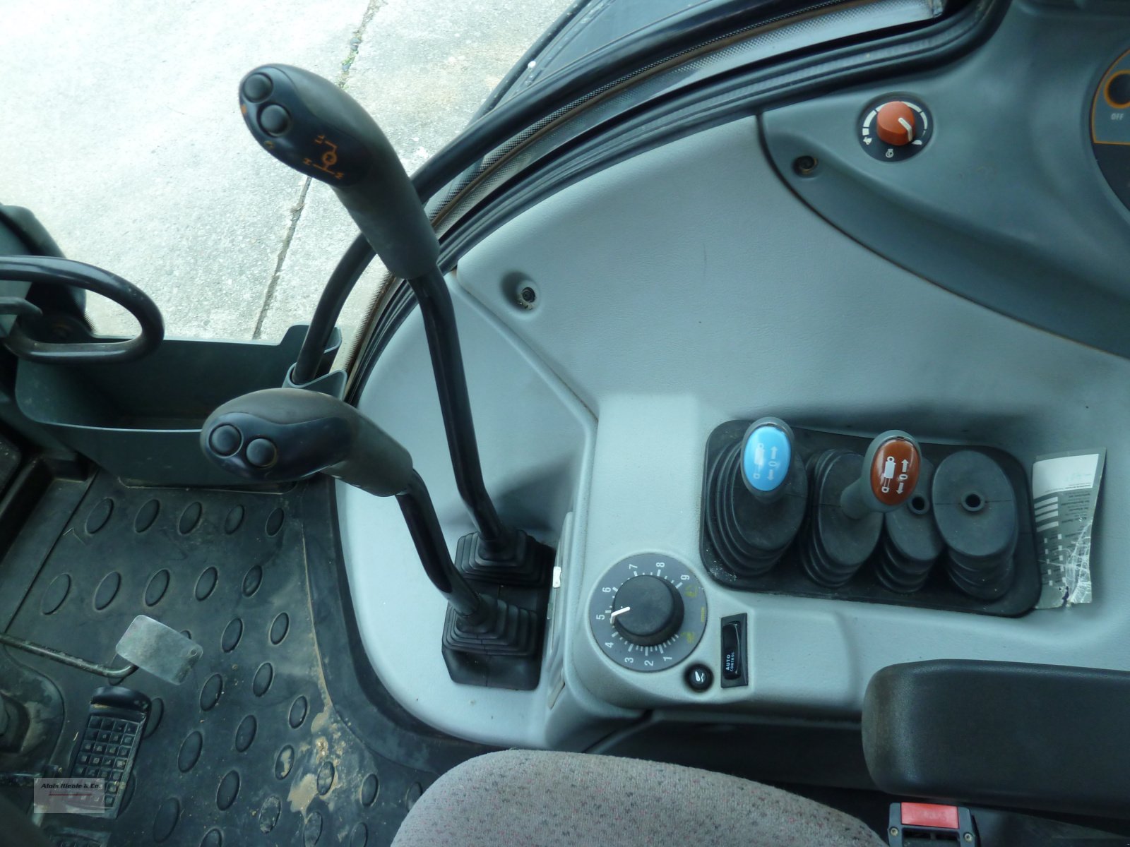 Traktor tip Valtra N103 H, Gebrauchtmaschine in Tapfheim (Poză 7)