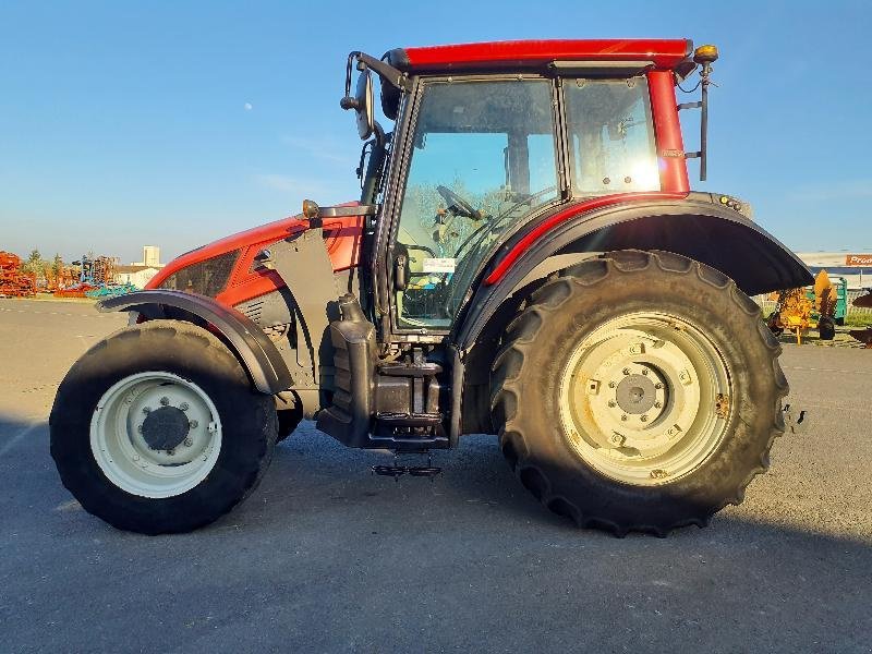 Traktor typu Valtra N103, Gebrauchtmaschine w ANTIGNY (Zdjęcie 3)