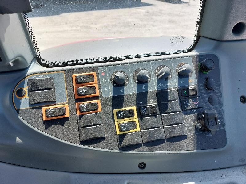 Traktor tipa Valtra N103, Gebrauchtmaschine u CHATEAUBRIANT CEDEX (Slika 7)