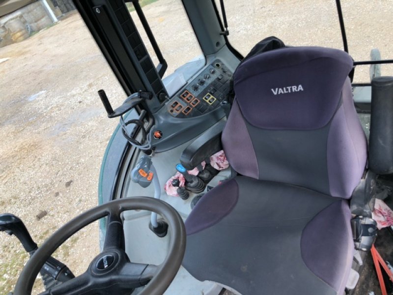 Traktor типа Valtra N103, Gebrauchtmaschine в VERDUN (Фотография 7)