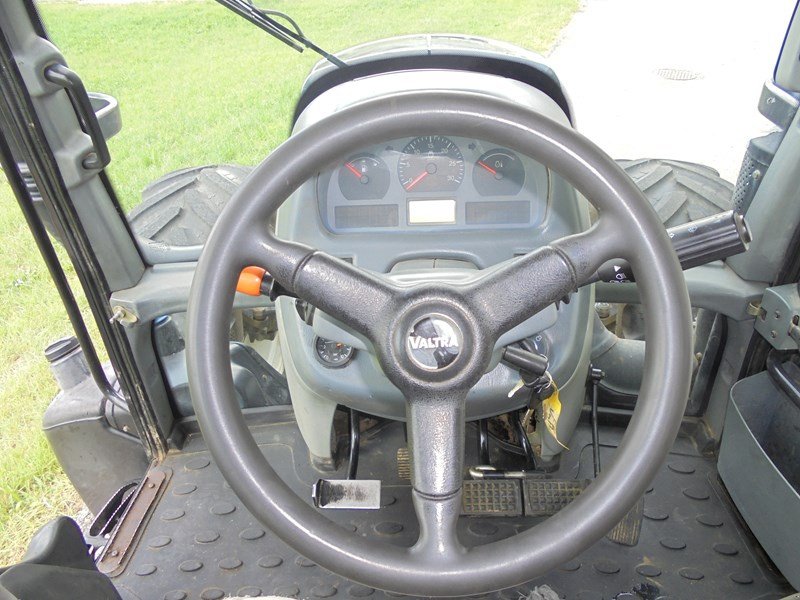 Traktor del tipo Valtra N103, Gebrauchtmaschine en Domdidier (Imagen 8)