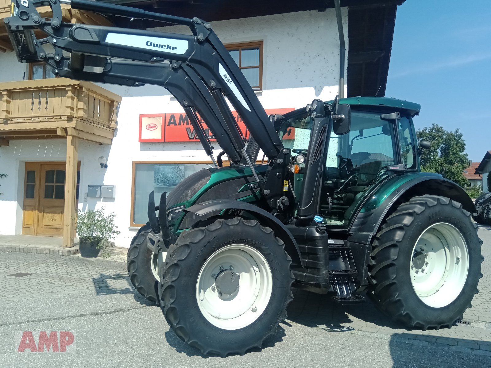 Traktor типа Valtra N104 H, Gebrauchtmaschine в Teising (Фотография 4)