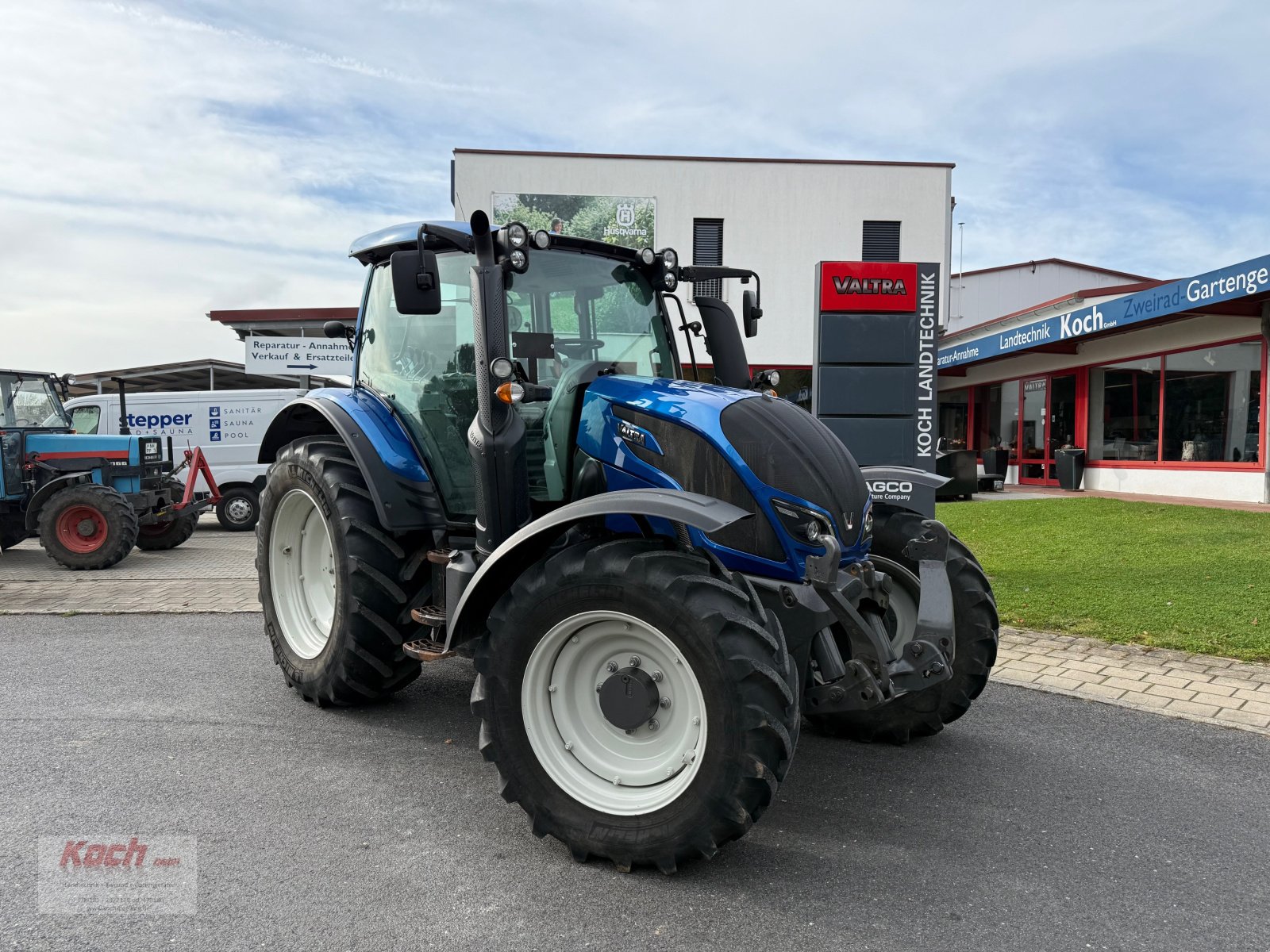 Traktor от тип Valtra N104 H, Gebrauchtmaschine в Neumarkt / Pölling (Снимка 1)