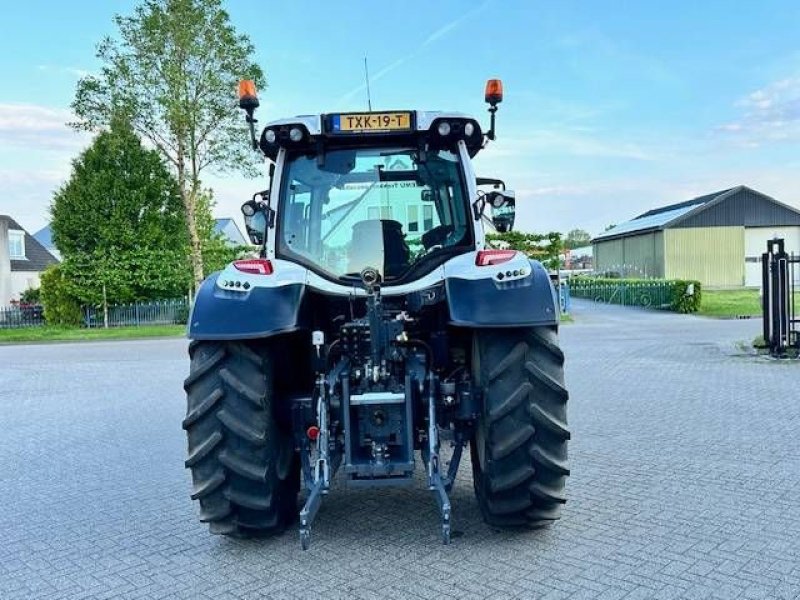 Traktor du type Valtra N104 Hitech met voorlader, Gebrauchtmaschine en Marknesse (Photo 8)