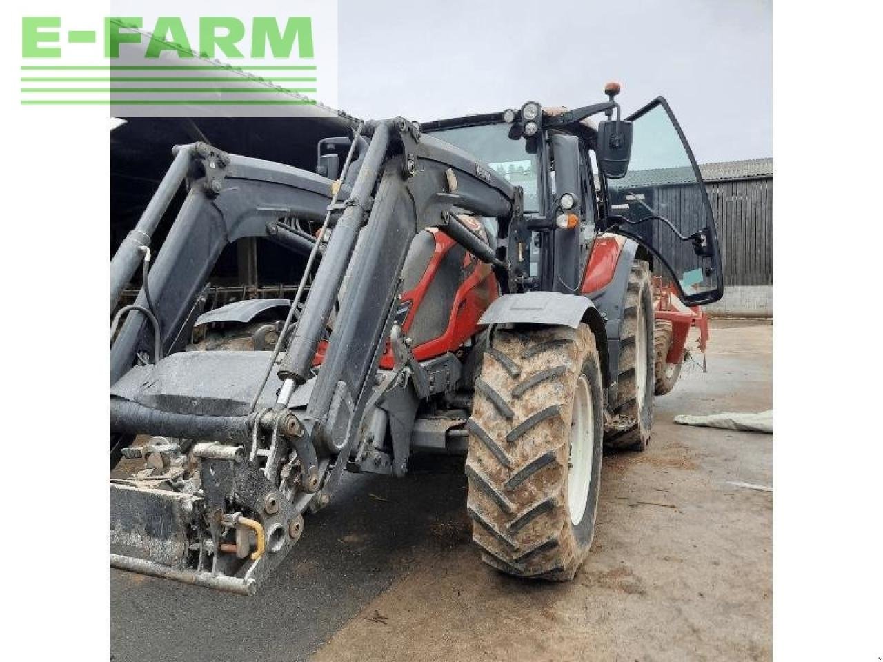 Traktor van het type Valtra n104, Gebrauchtmaschine in HERIC (Foto 3)