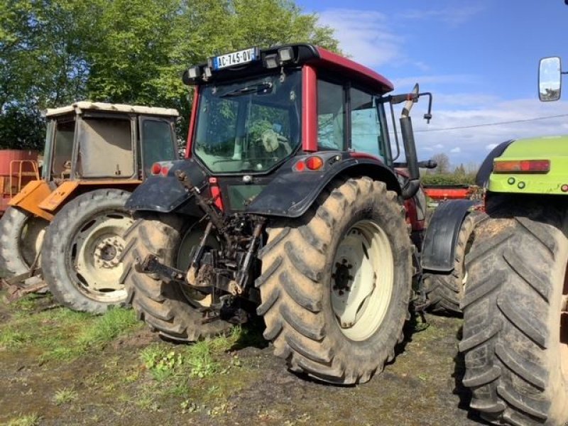 Traktor типа Valtra n111 hitech, Gebrauchtmaschine в les hayons (Фотография 3)