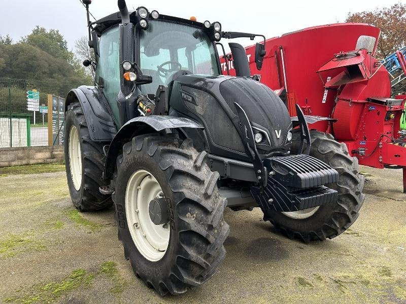 Traktor des Typs Valtra N114 H5, Gebrauchtmaschine in JOSSELIN (Bild 2)