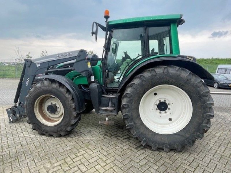 Traktor typu Valtra N121 HiTech met Al&ouml; voorlader, Gebrauchtmaschine v Roermond (Obrázok 2)