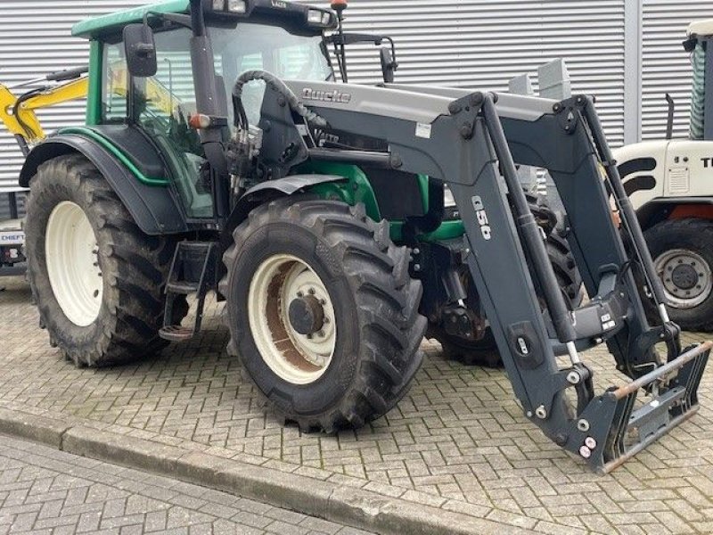 Traktor typu Valtra N121 HiTech met Al&ouml; voorlader, Gebrauchtmaschine v Roermond (Obrázok 7)