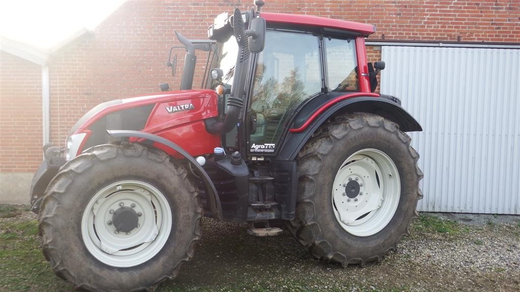 Traktor des Typs Valtra N123 H5, Gebrauchtmaschine in Hobro (Bild 3)