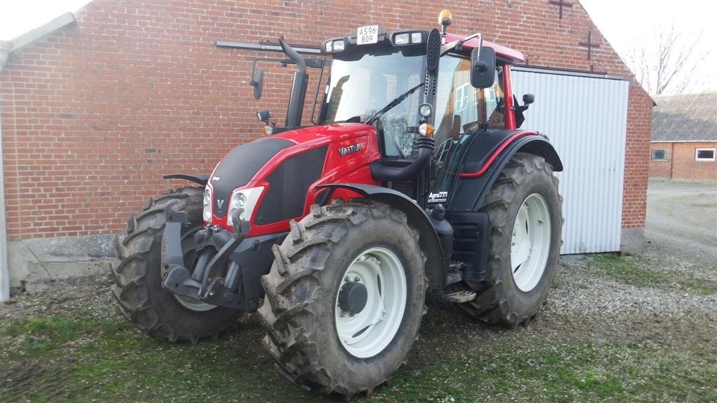 Traktor des Typs Valtra N123 H5, Gebrauchtmaschine in Hobro (Bild 2)