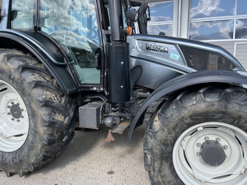 Traktor типа Valtra N123 H5, Gebrauchtmaschine в Postmünster (Фотография 1)