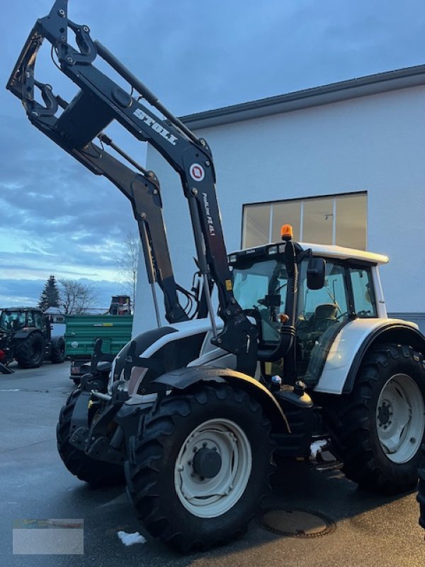 Traktor des Typs Valtra N123D, Gebrauchtmaschine in Fürsteneck (Bild 1)