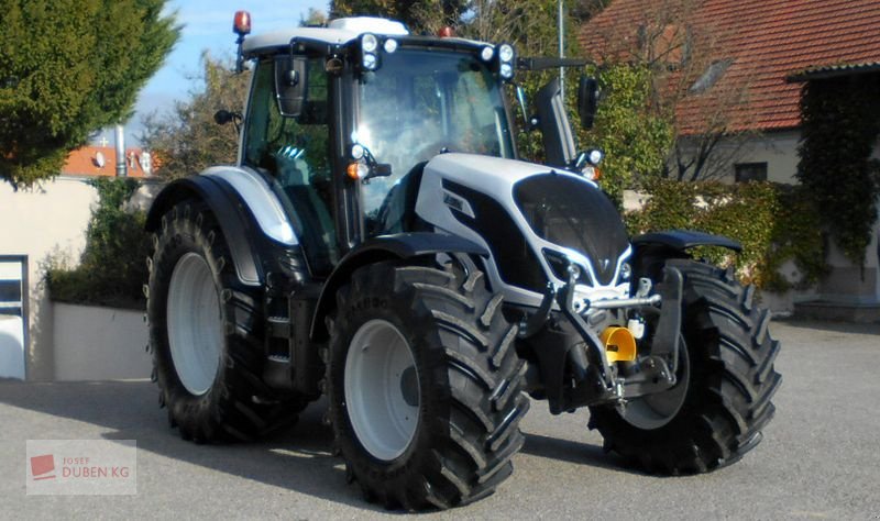 Traktor van het type Valtra N134 Active (Stufe V), Gebrauchtmaschine in Ziersdorf (Foto 1)