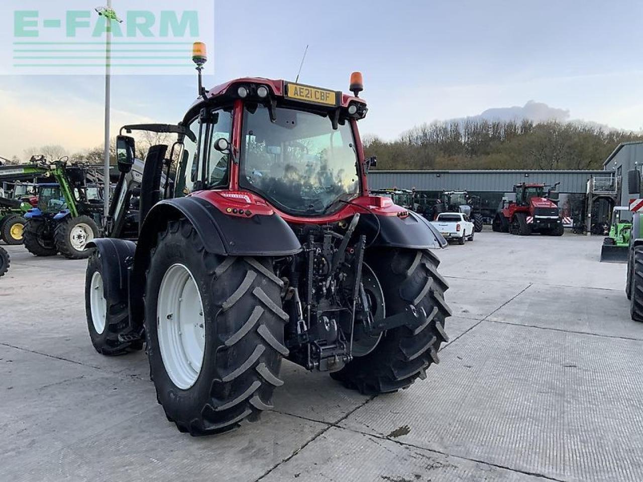 Traktor of the type Valtra n134 active tractor (st21599) Active, Gebrauchtmaschine in SHAFTESBURY (Picture 7)