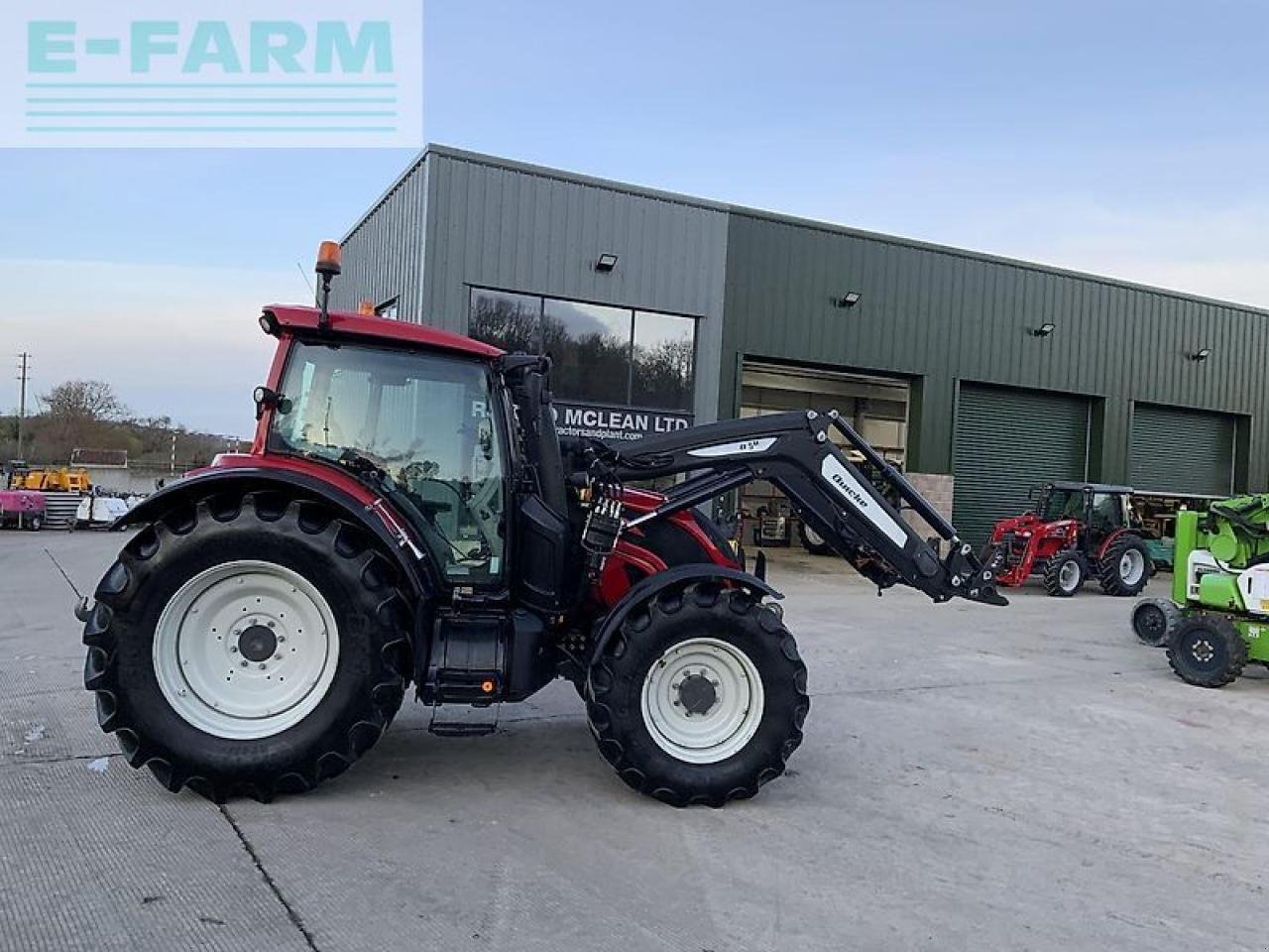 Traktor of the type Valtra n134 active tractor (st21599) Active, Gebrauchtmaschine in SHAFTESBURY (Picture 10)